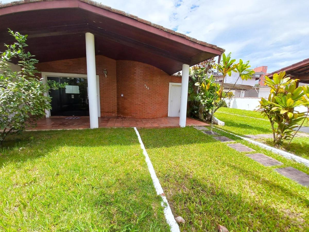 Casa Jardim Com 5 Quartos Em
