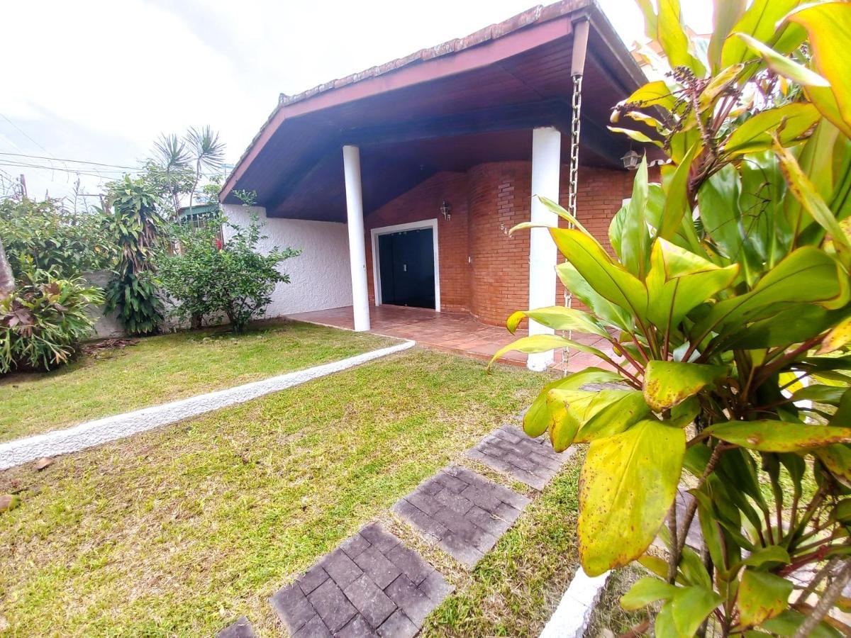 Casa Jardim Com 5 Quartos Em Holiday home